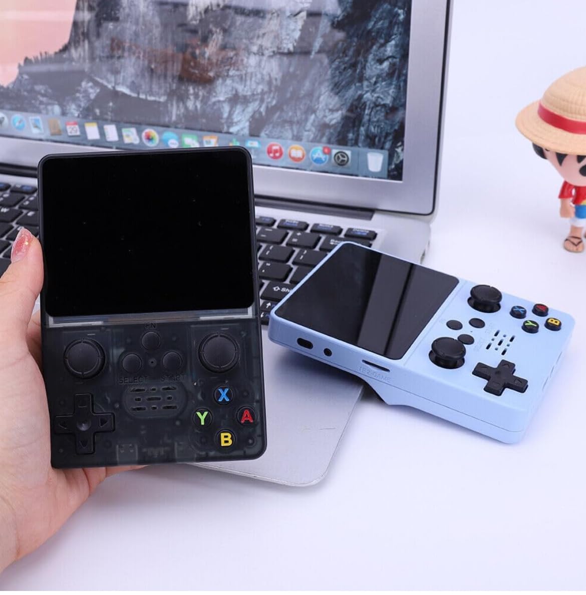 R36S Handheld Game Console 3.5 inch Retro Emulator System Transparent Black 64GB